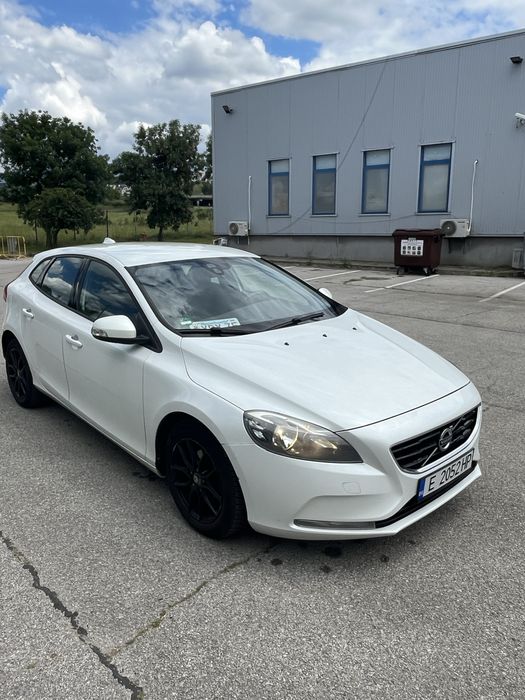 Volvo v40 1.6 дизел
