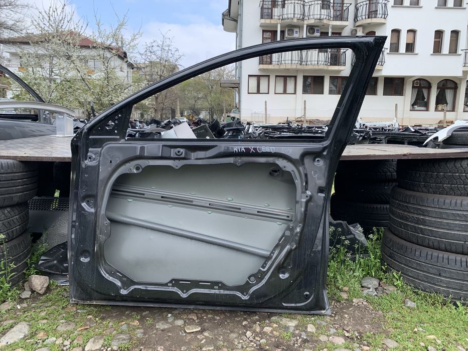 Врата Kia X-Ceed