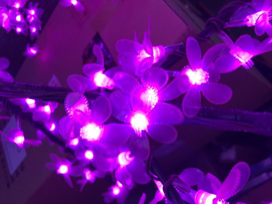 Светещо черешово дърво с LED лампи за външна употреба