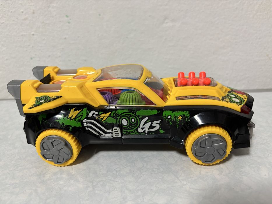 Mașinuță cu lumini și sunete