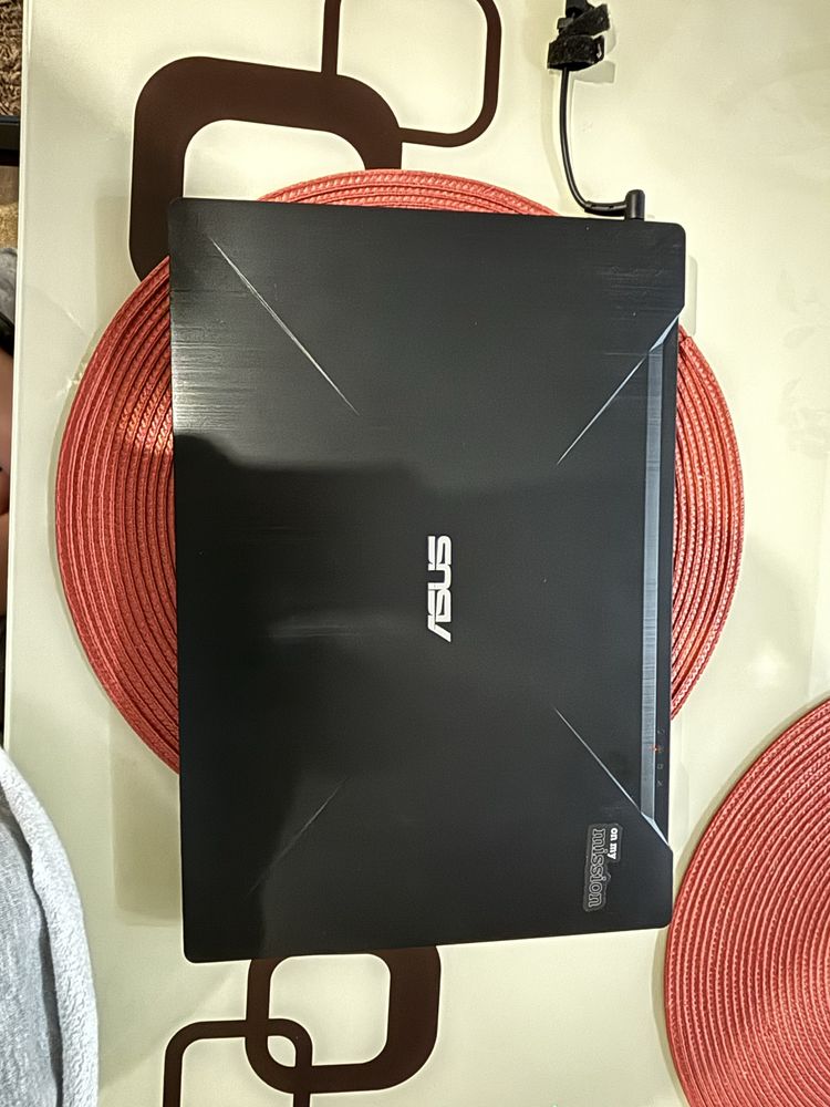 Laptop Asus FX504