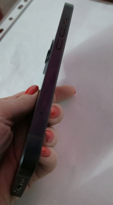 Vând IPhone 13 , 128 GB