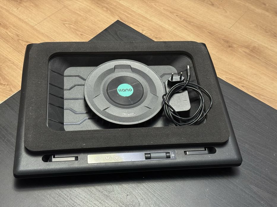 Llano v12 rgb Cooler laptop