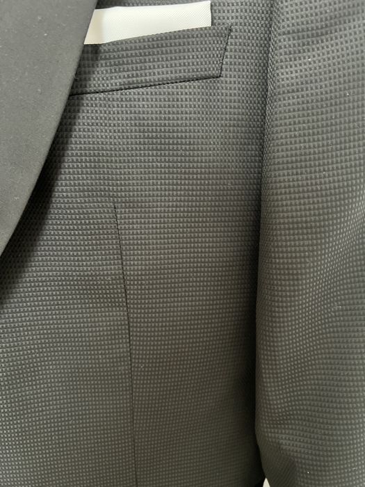 Vând costum bărbați elegant negru