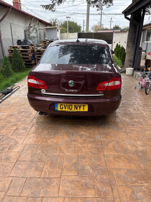 Dezmembrez Skoda Superb 2.0TDI