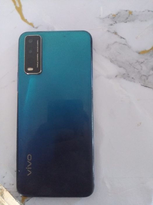 vivo y20 64гб состояние хороший
