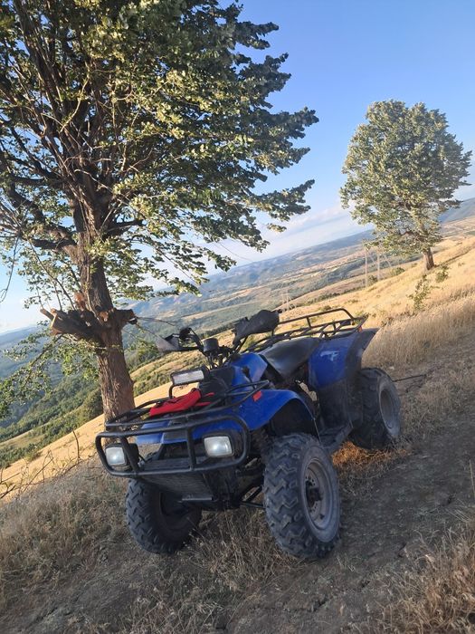Vând atv linhai 300