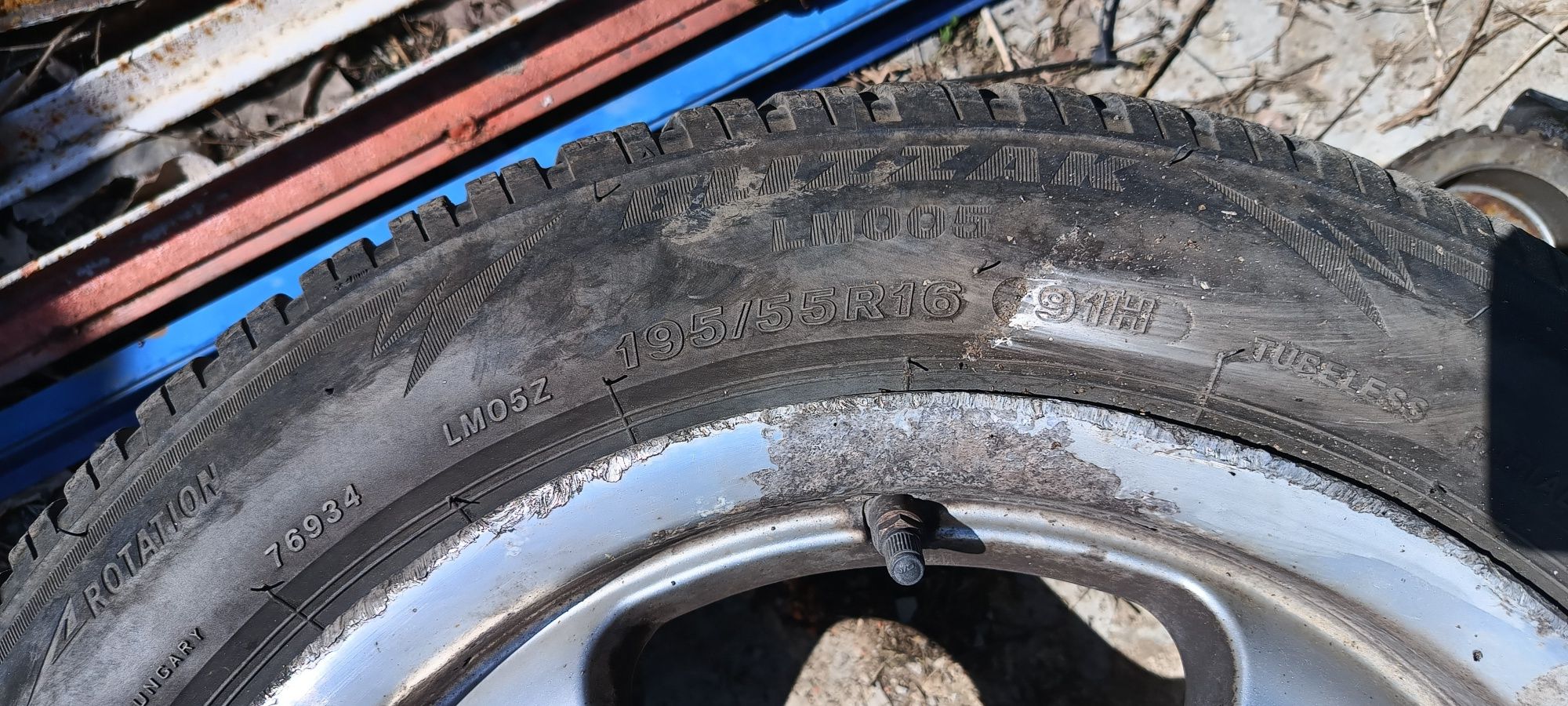 Продавам 4 бр зимни гуми с джанти 16 ц