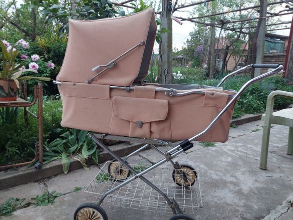 Ретро бебешка (детска) количка с 2 коша