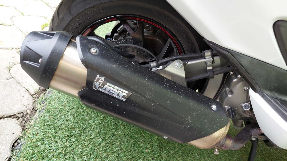 Suzuki Burgman AN 400 Din 2013 vand schimb