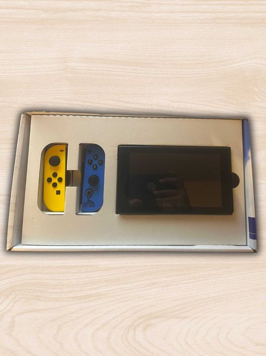 Nintendo switch Lite Fortnite Edition