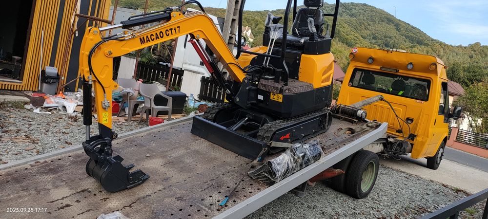 Tractari auto , Asistenta rutiera , Depanare auto ,