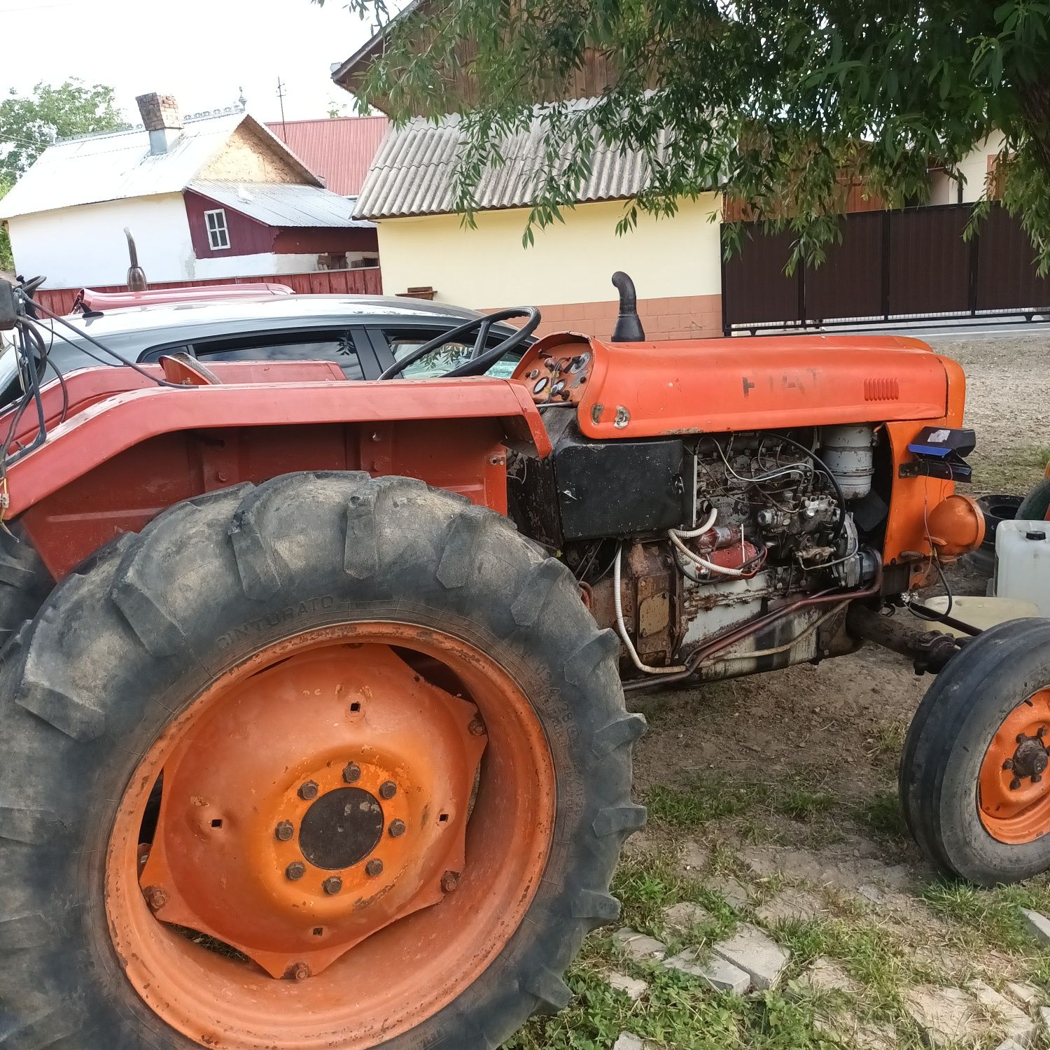 Vand tractor fiat ,45 cp ,în star buna