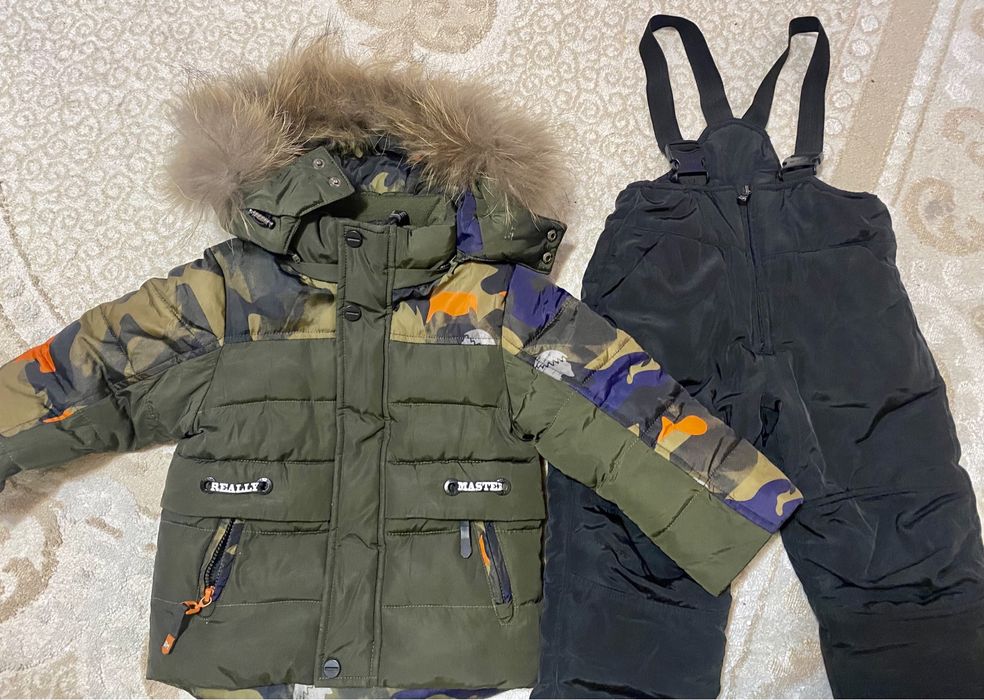 Продам зимний комбенизон на мальчика