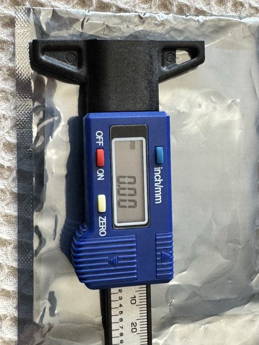 Subler masurat anvelope digital