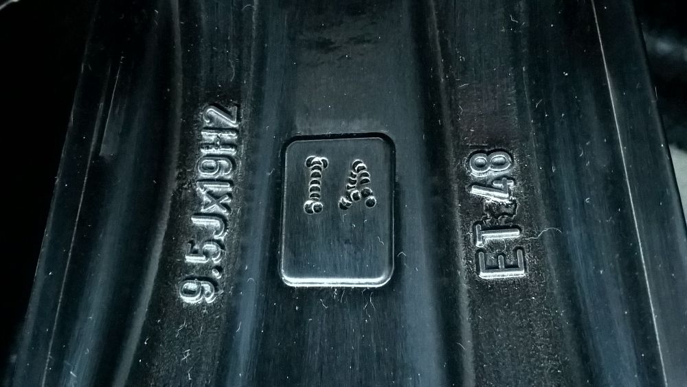 O janta spate 19 toli originala mercedes CLS amg A 2184012202