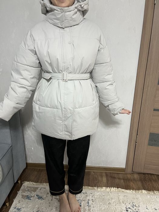 Продам зимние куртки