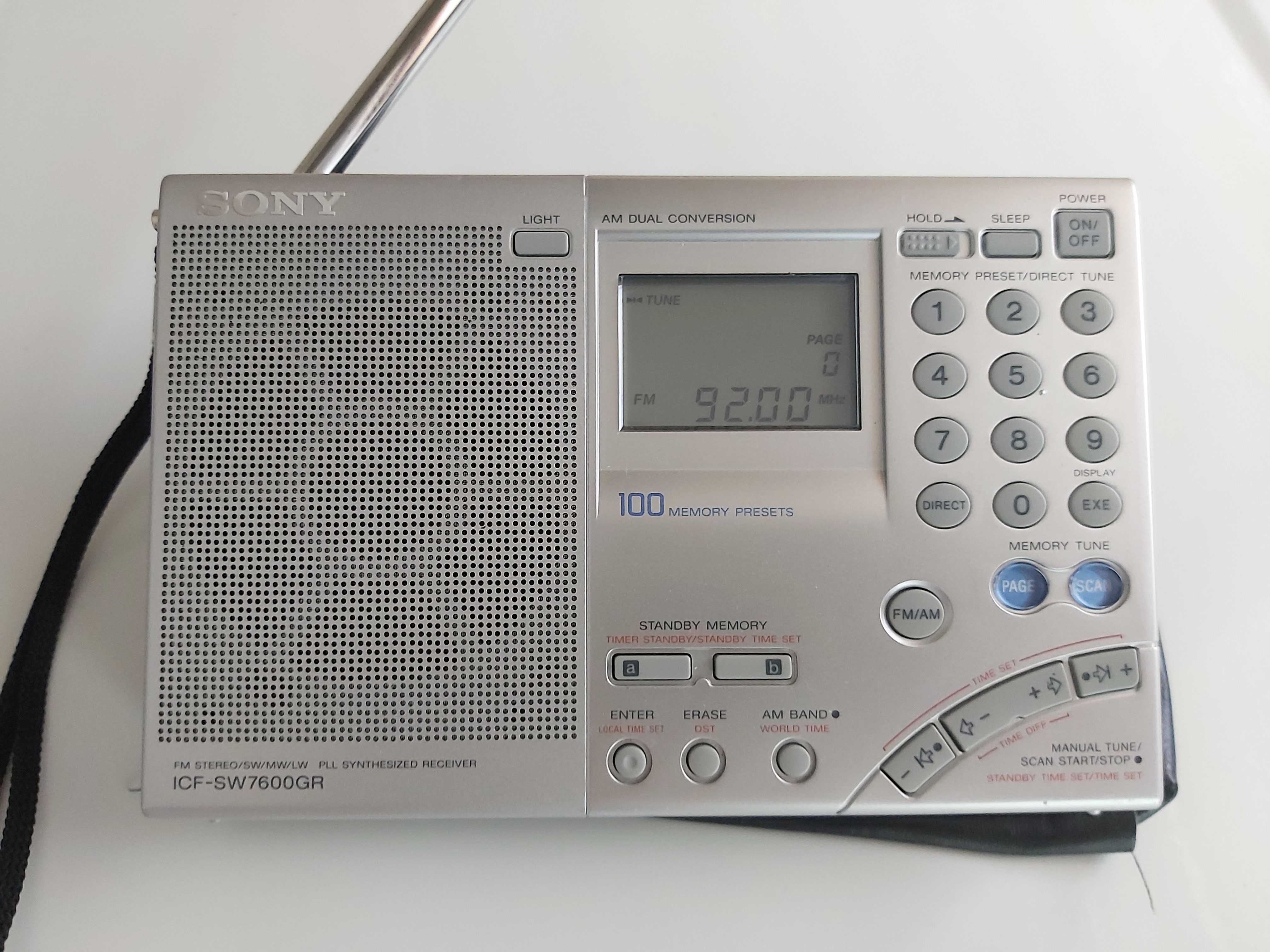 Aparat radio portabil  digital Sony icf 7600gr