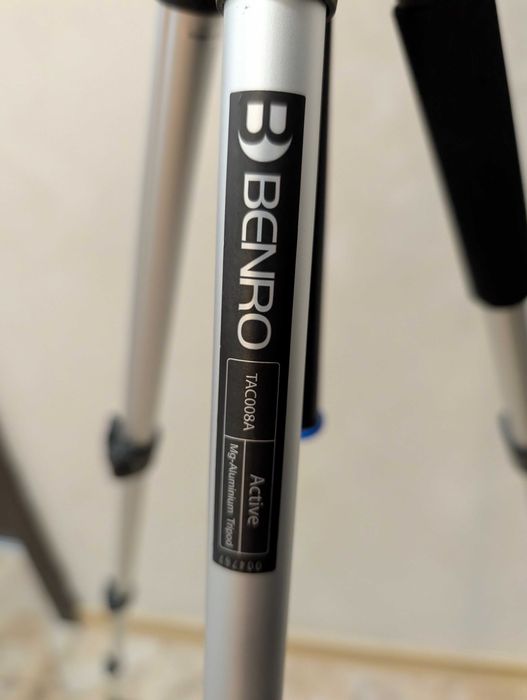 Статив трипод алуминиев Benro + глава