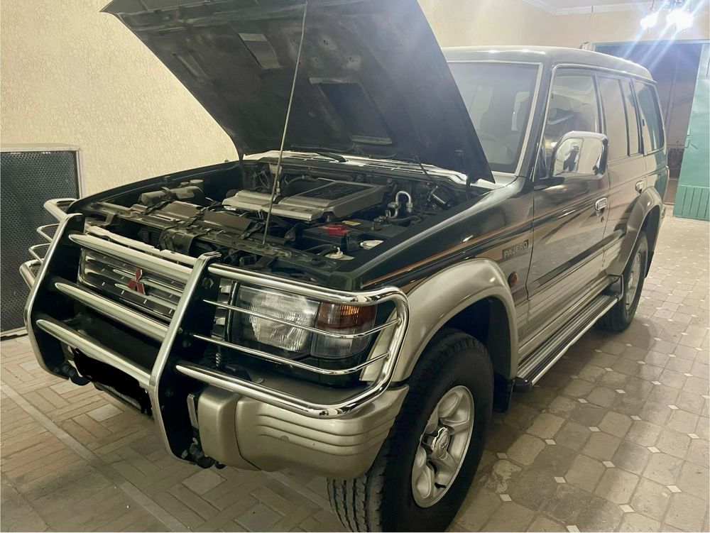 Продам Mitsubishi Pajero GLS 1996 г