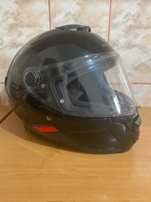 Vand Casca Moto MT Thunder 4 in stare Impecabila + Manusi Moto