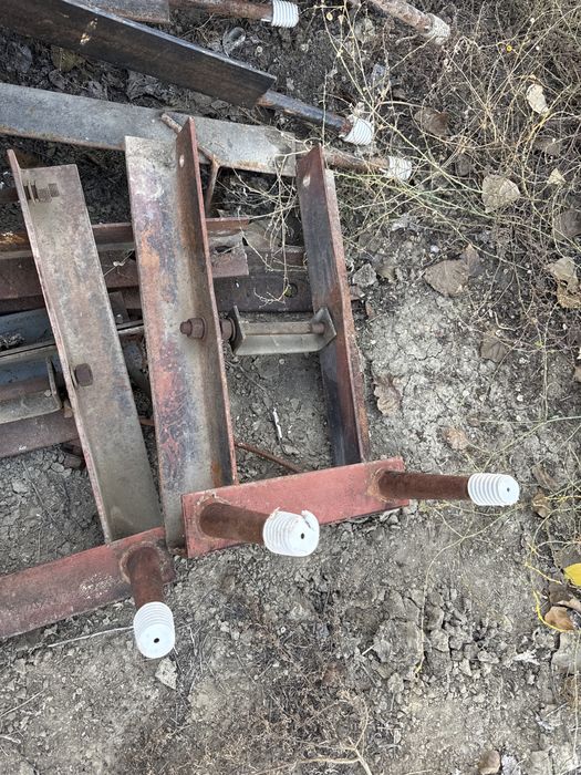 Траверс 10кВ повортный траверс