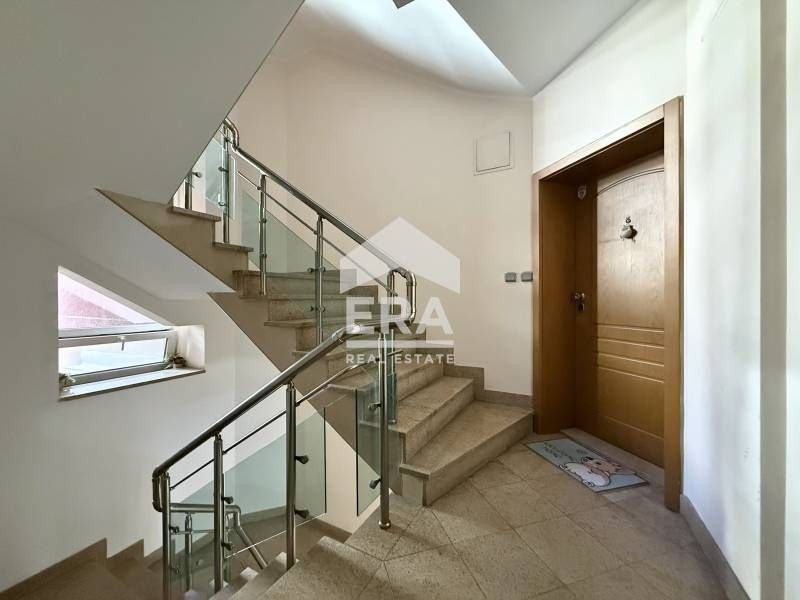 Продава се Двустаен апартамент в София, Лозенец - 70 кв.м за 4072 €/кв.м - Снимка #9