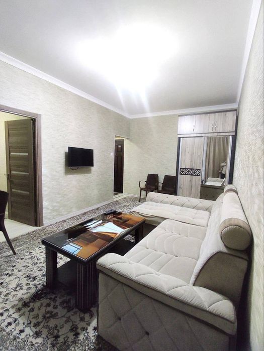 Продам Чиланзар 8кв 1 комнатная/1этаж/4 Ориентир Корзинка Метро 10 мин