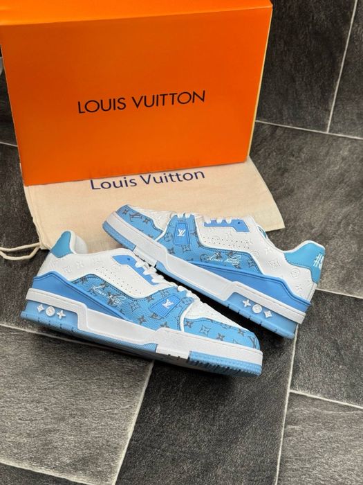 Adidasi Louis Vuitton noi !!! Calitate superioara !!! Marimi 40/44 !!!