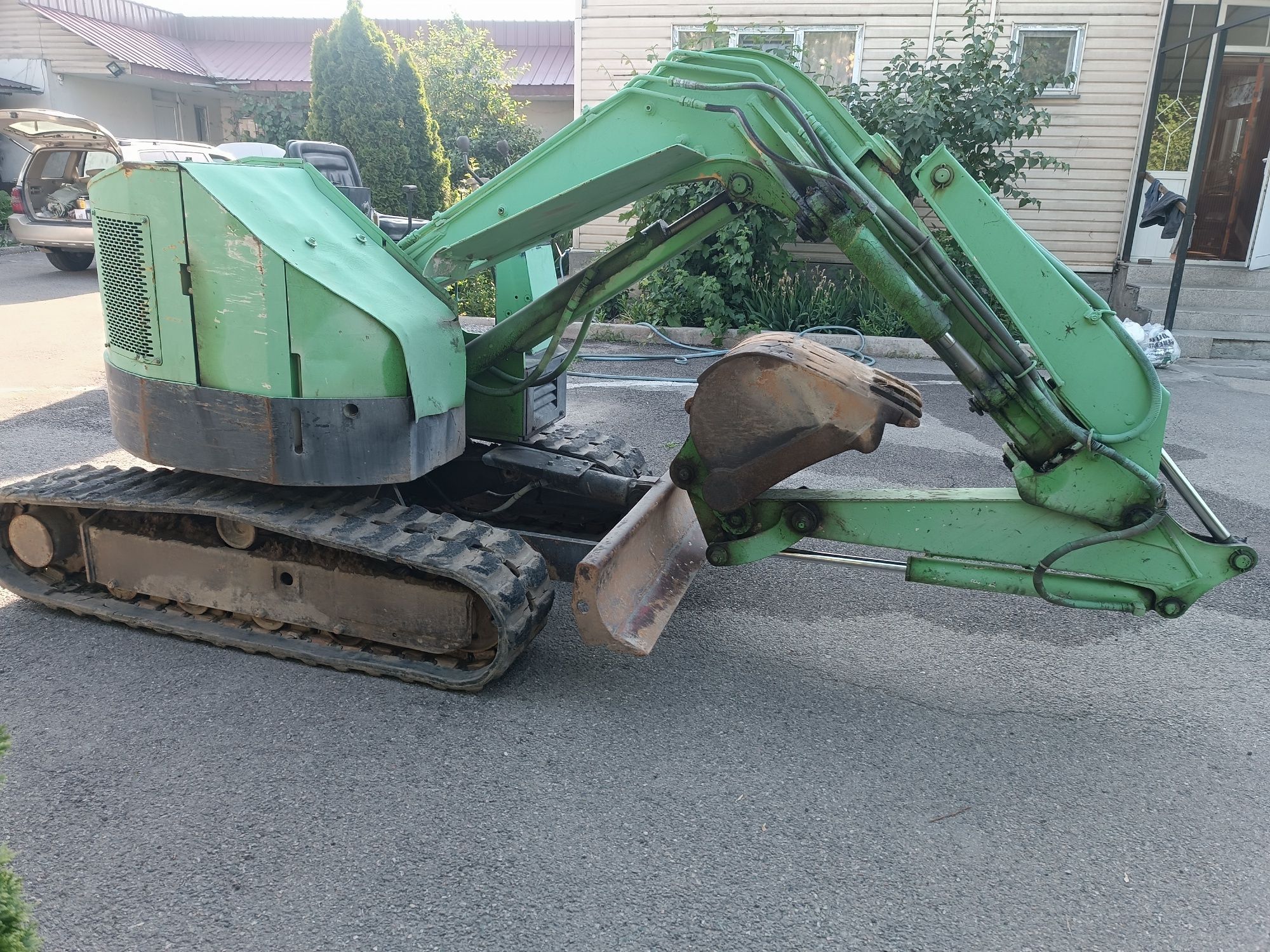 Миниэкскаватор YANMAR