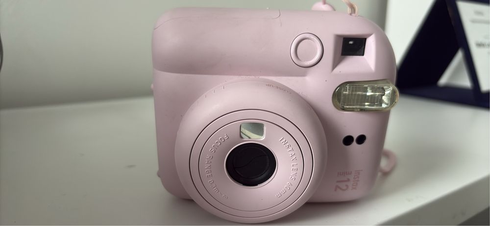 Mini instax 12 като нов