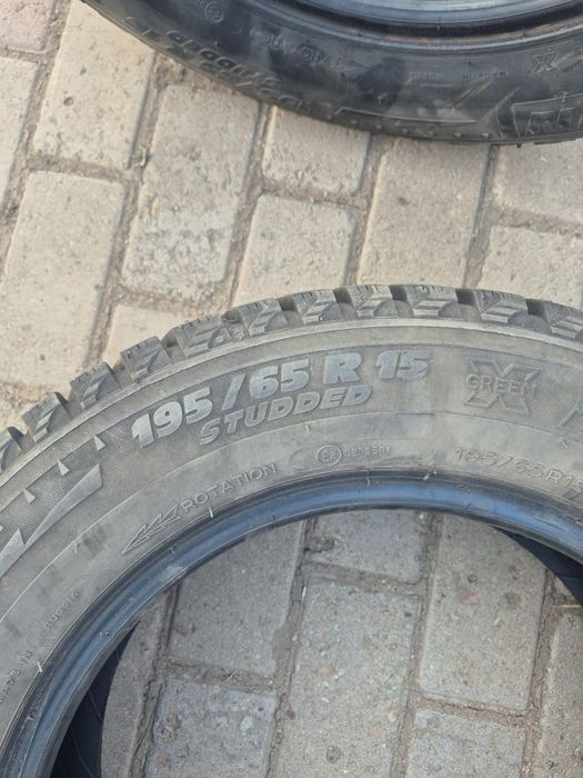Зимние шины 195/65 R 15