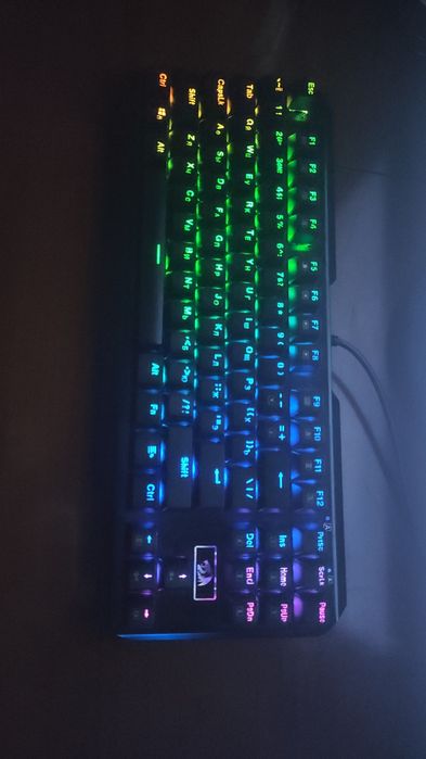 Срочно продам механическую клавиатуру