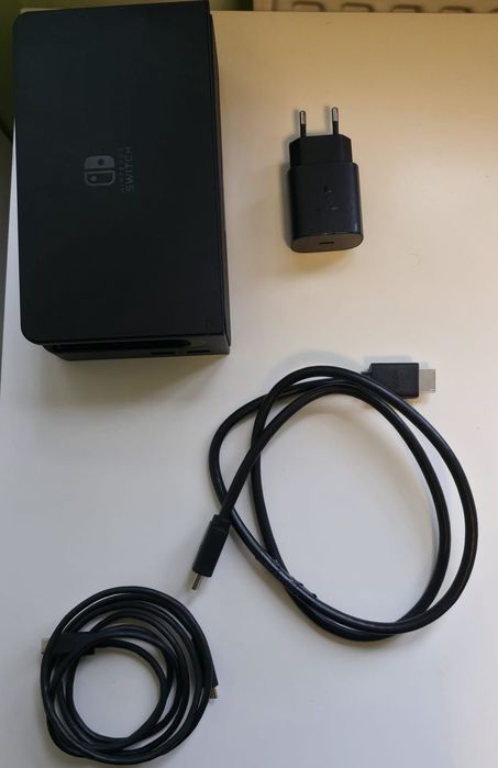 Nintendo Switch Oled + Accessorii