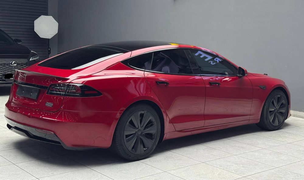 TESLA S PLAID 2.0 sekund srochna !