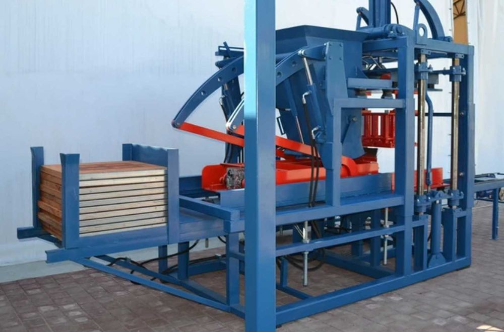 СТАЦИОНАРНЫЙ ВИБРОПРЕСС для изготовления плитки, бордюров, блоков.