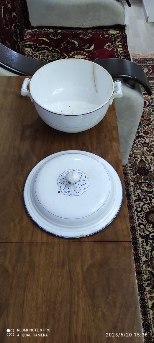 Продам супницу изготовлена на фабрике Кузнецова.