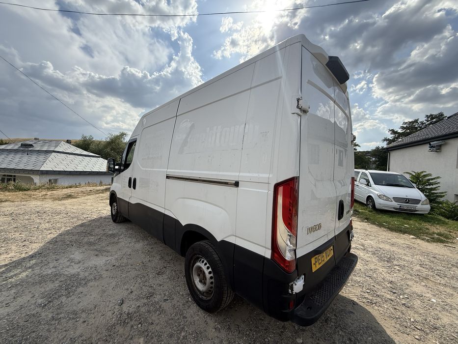 Vand Iveco 2.3 2015 in stare perfecta