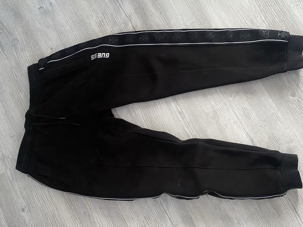 Pantaloni Guess