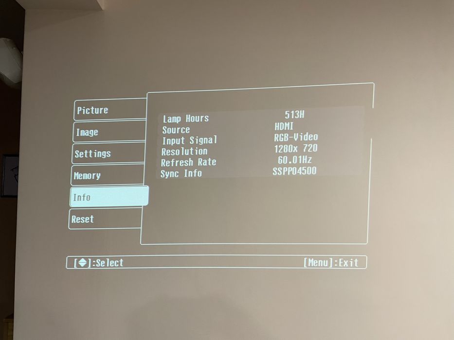 Проектор Epson EMP-TW700
