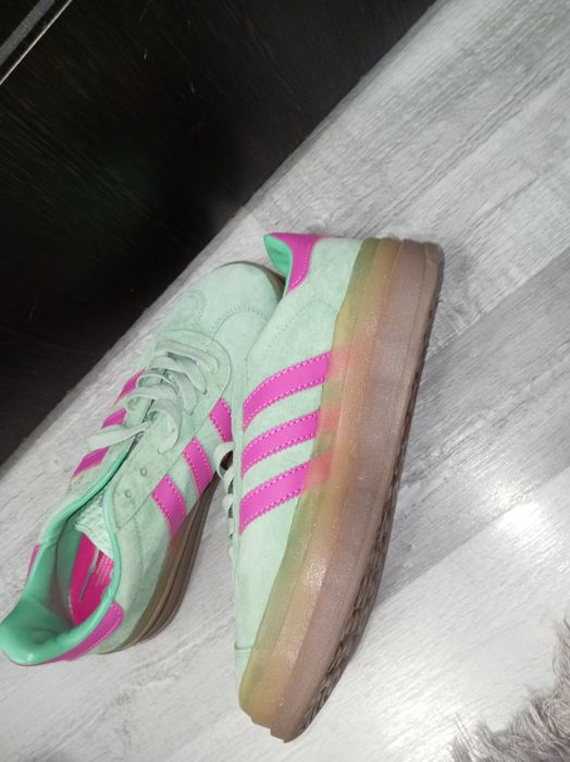 Adidași dama mărime 40,marca Adidas