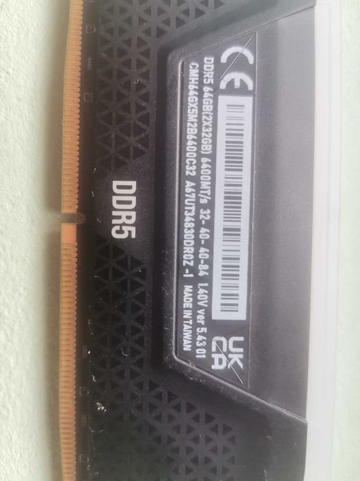 Kit ram Corsair vengeance RGB 2x32 Gb ddr5 6400 cl32