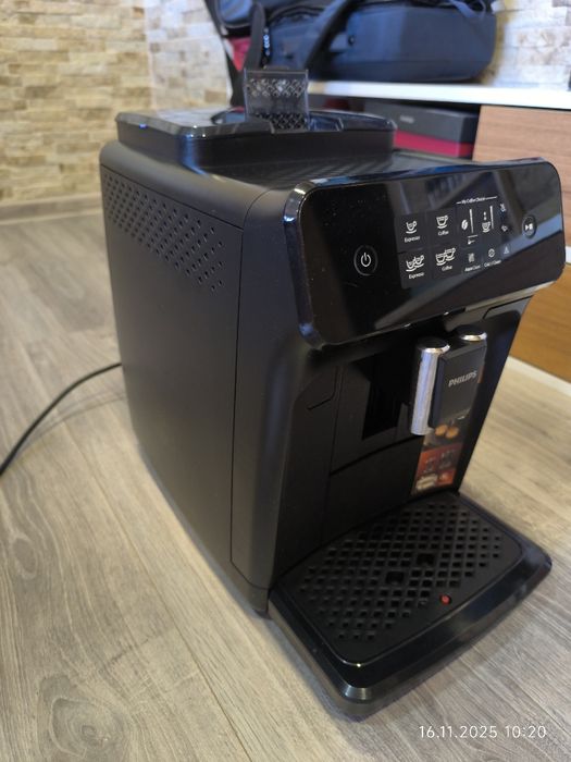 Продавам кафемашина Philips
