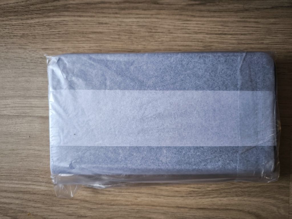 Ново оригинално портмоне O bag, с етикет.