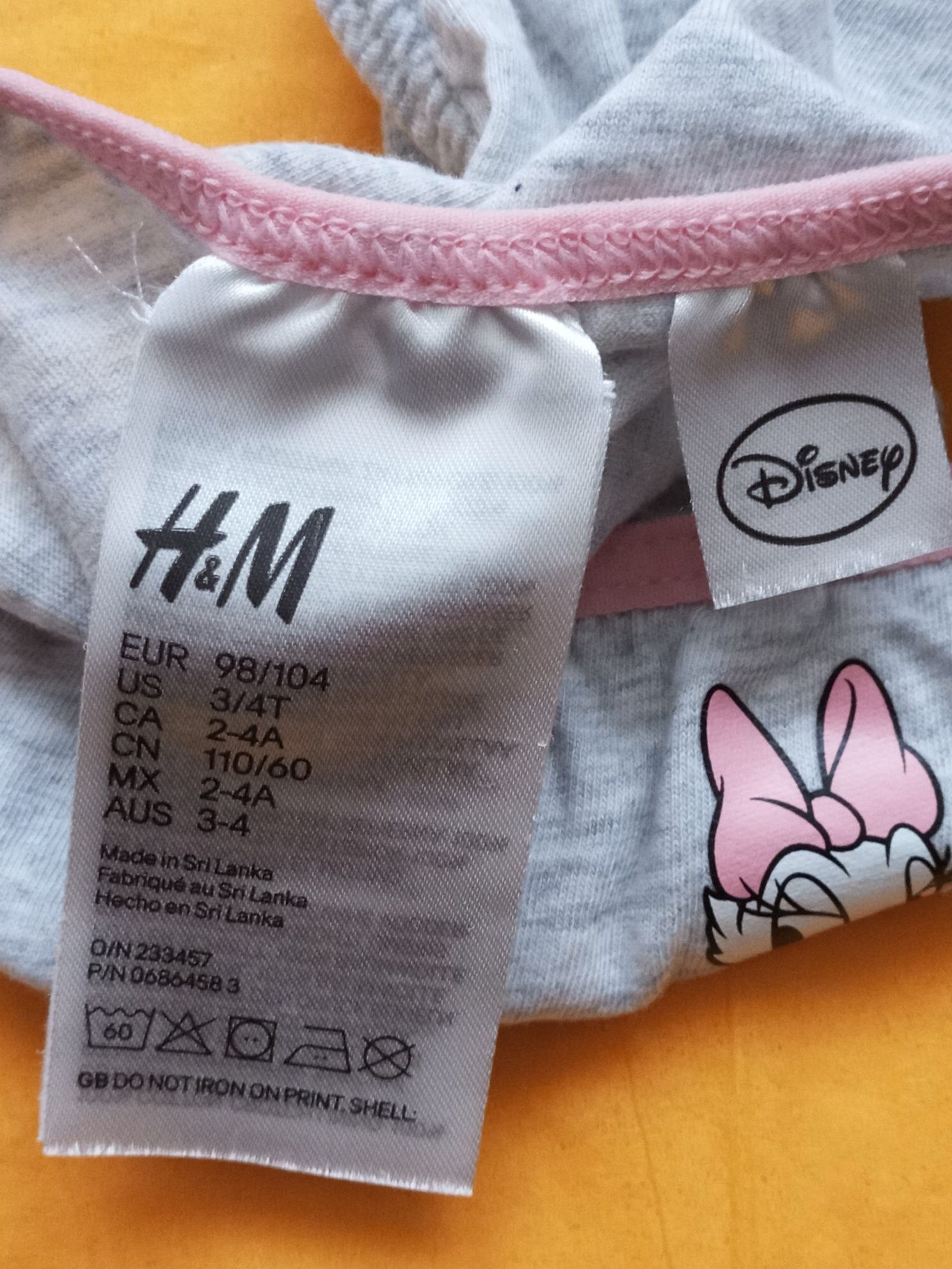 Chilotei-H&M- ( Disney) ,pt.fetita.