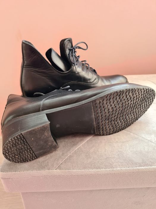 Обувки от естествена кожа