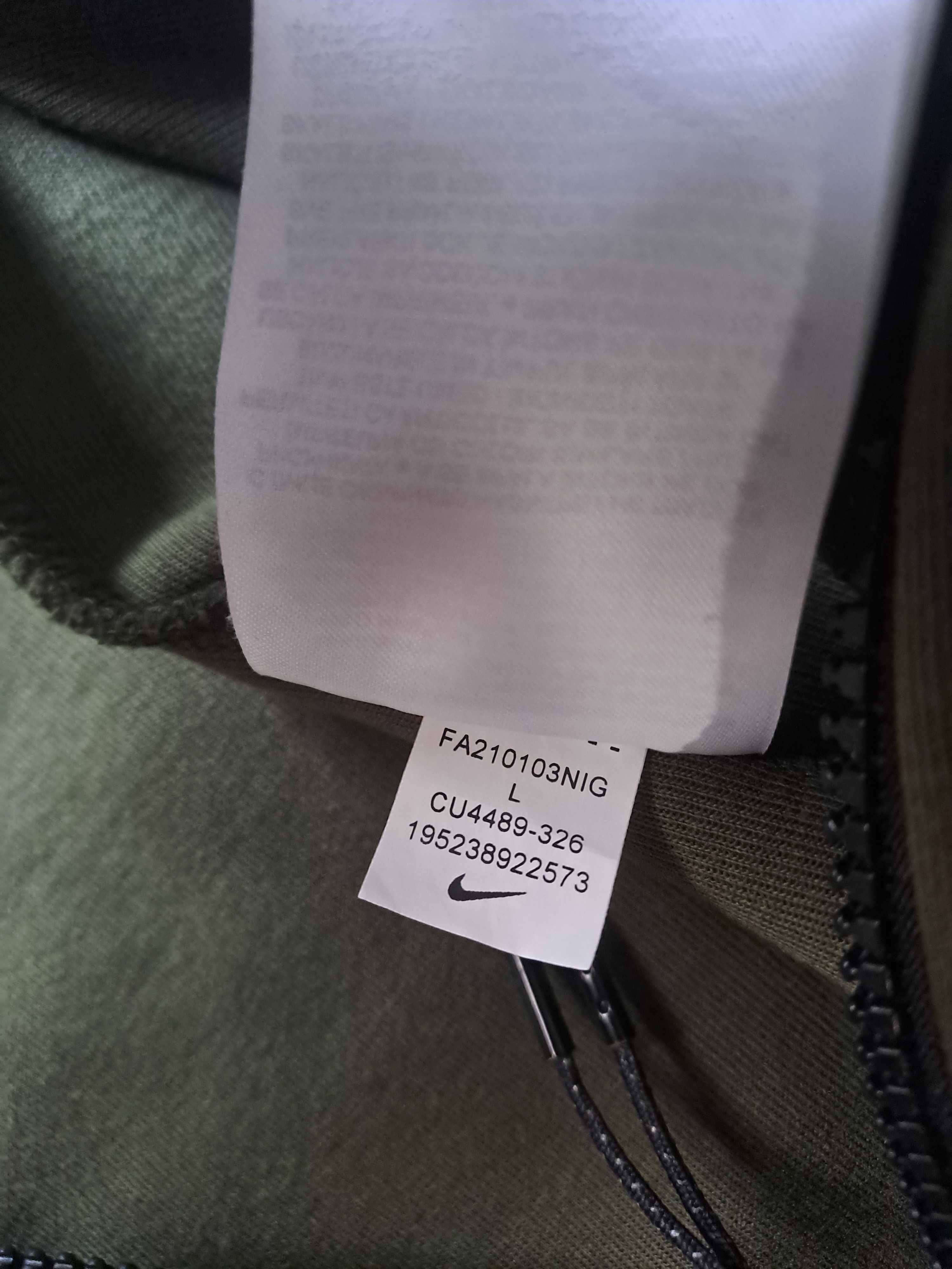 Супер цена! Nike Tech Fleece зелено, размер L