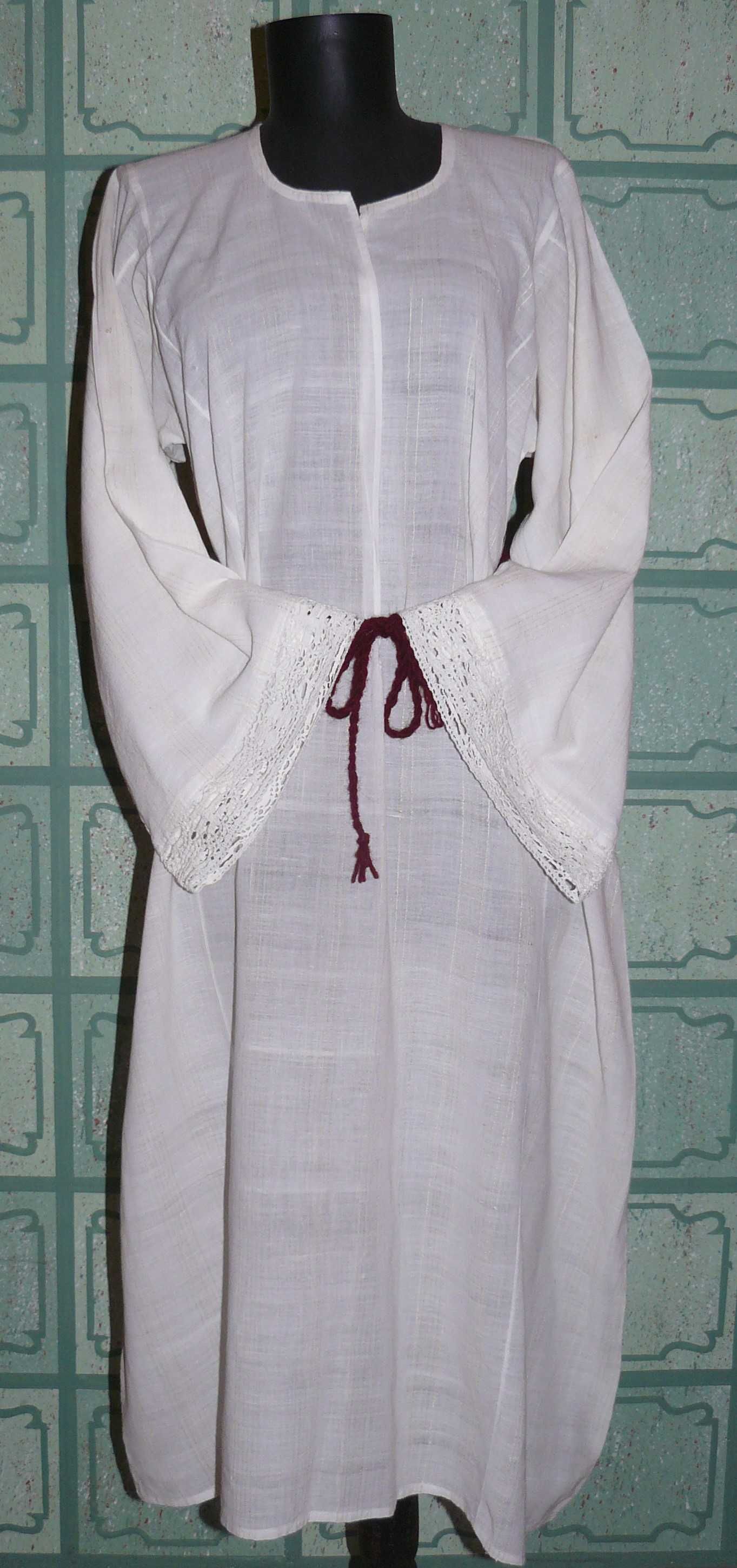 Кенарени и памучни ризи за народни носии