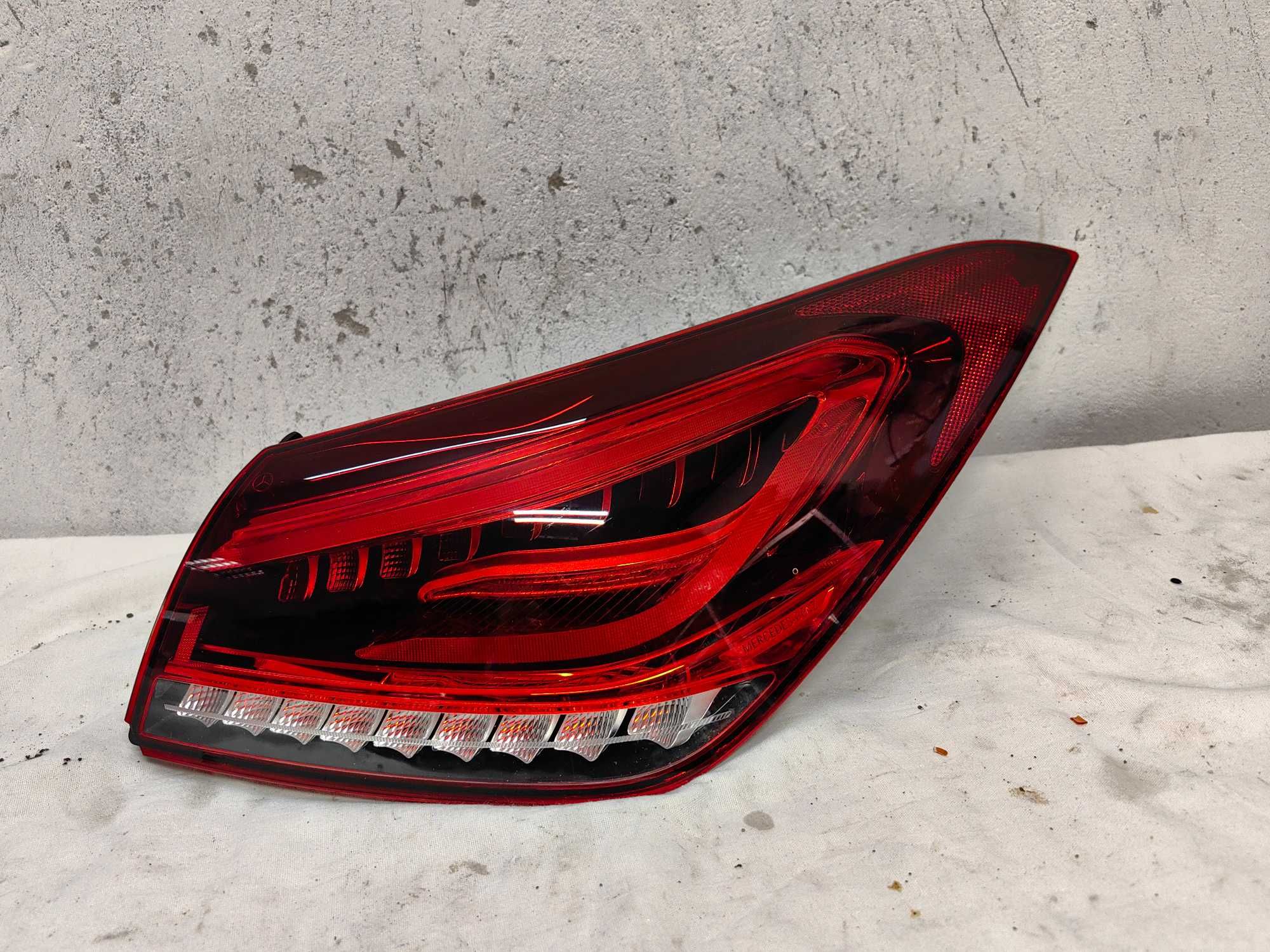 Оригинален стоп Мерцедес ЦЛА 118  Mercedes CLA 118 Led