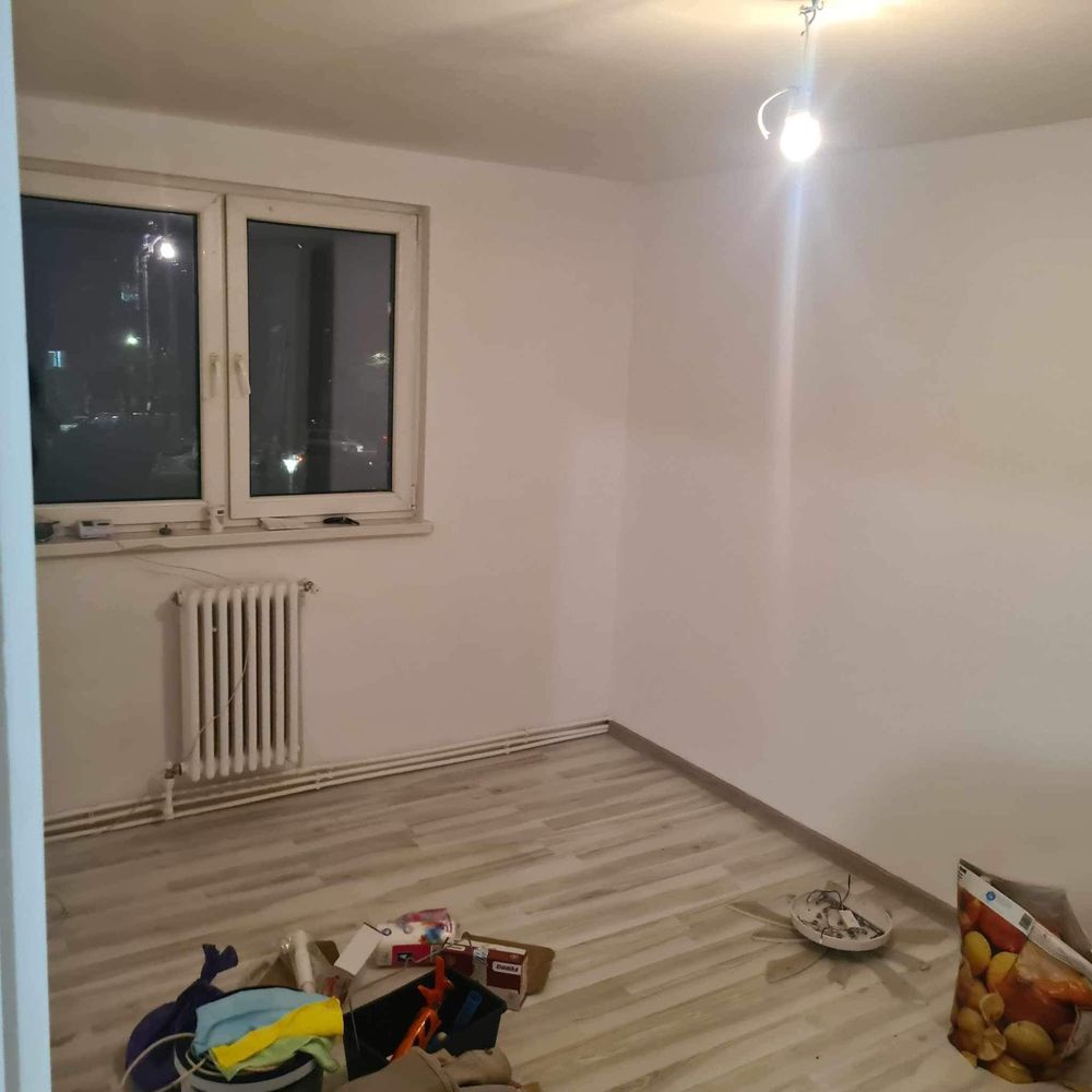 Vand apartament 3 camere